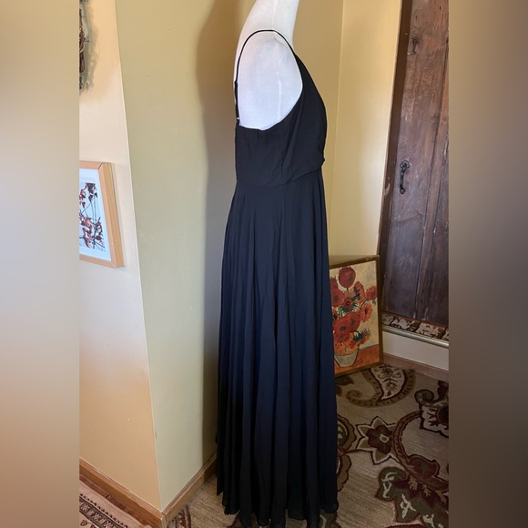 LULU's Size XL Black-Tie Gown Flowing Maxi V-Neck Fitted Top Flowing Skirt NEW - Picture 6 of 12